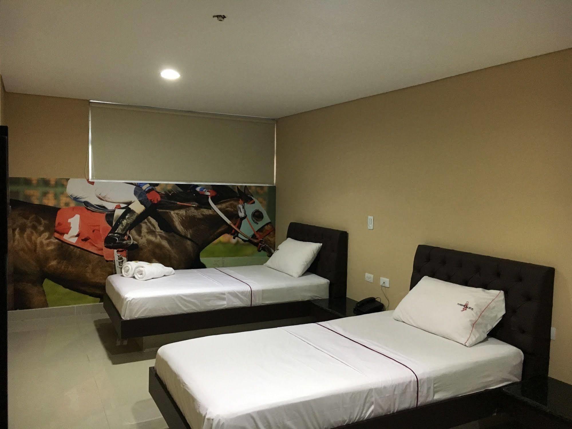 3H Hotel Centro Historico 메딜린 외부 사진