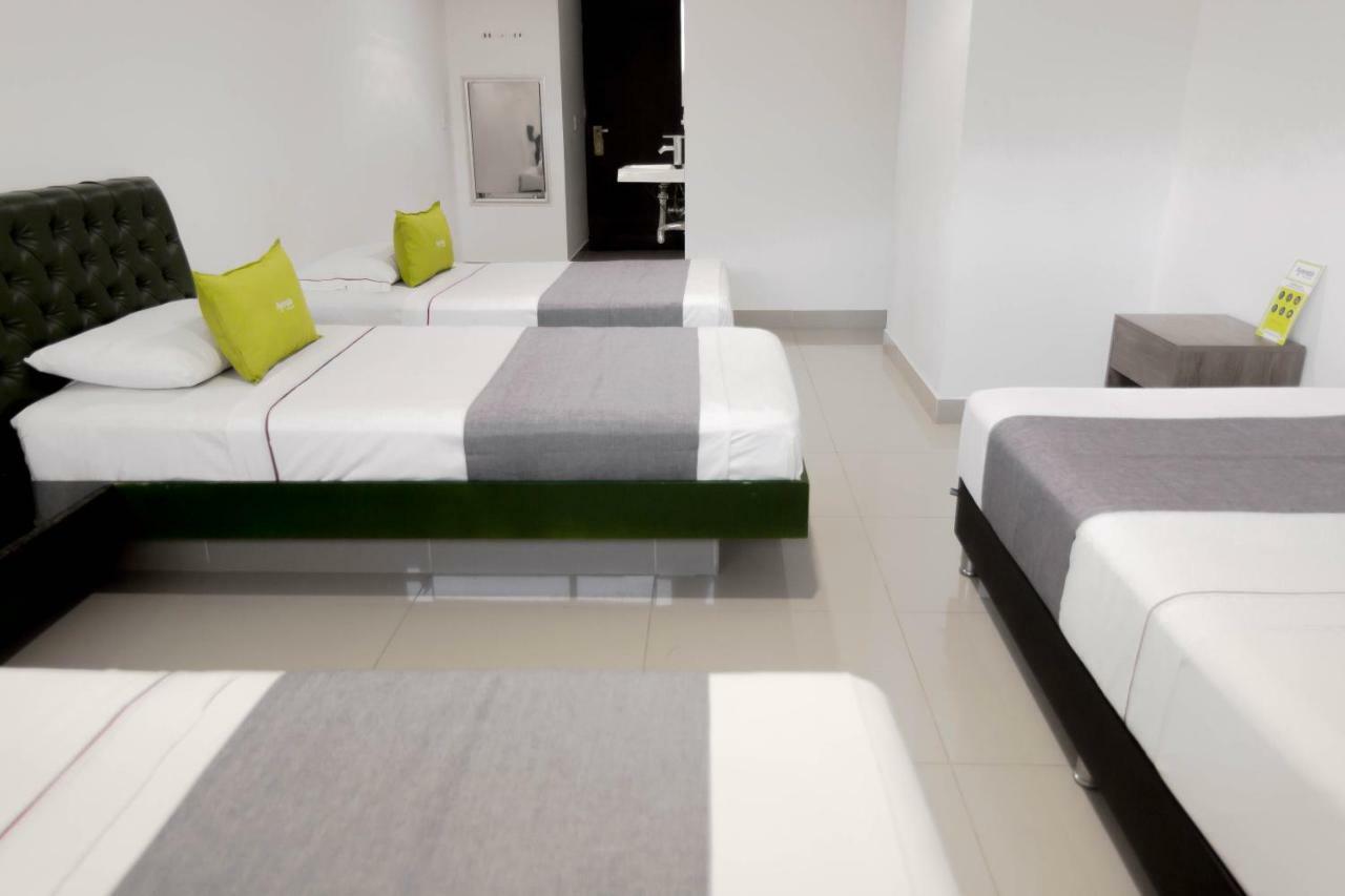 3H Hotel Centro Historico 메딜린 외부 사진