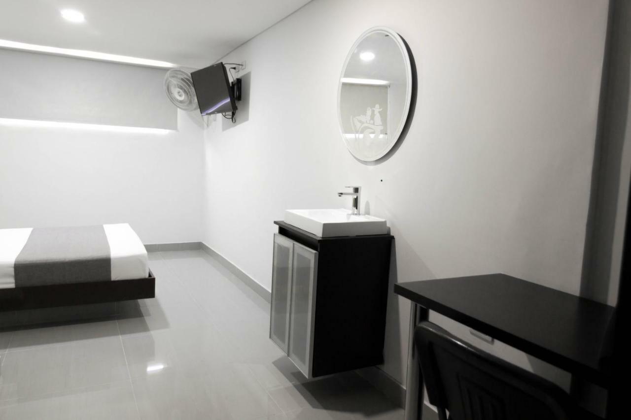 3H Hotel Centro Historico 메딜린 외부 사진